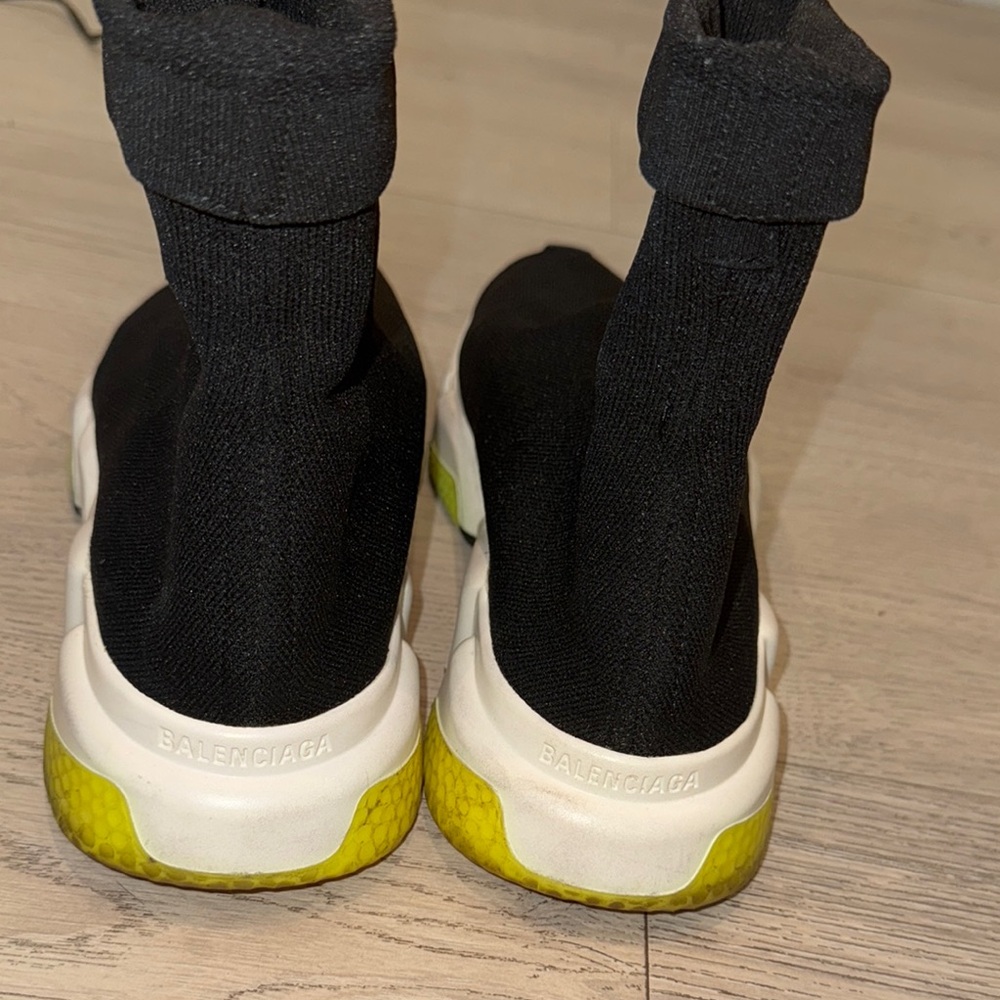Balenciaga Black and White Sock Sneakers - Picture 6 of 7